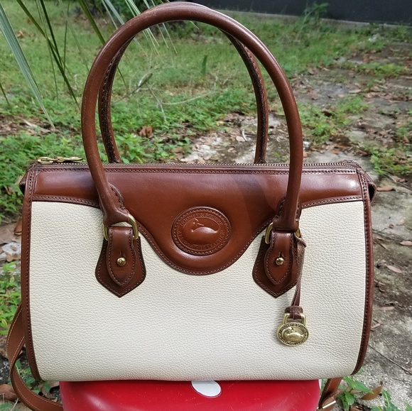 Dooney & Bourke Handbags - Vintage Dooney and Bourke R710 satchel
